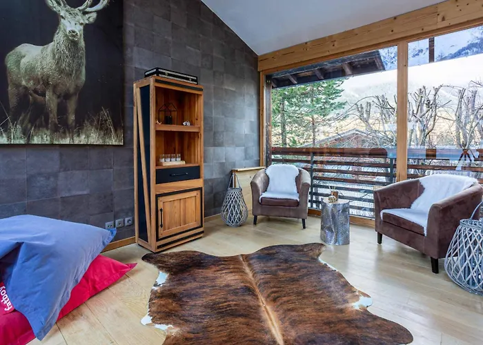 Chalet Union - Year *