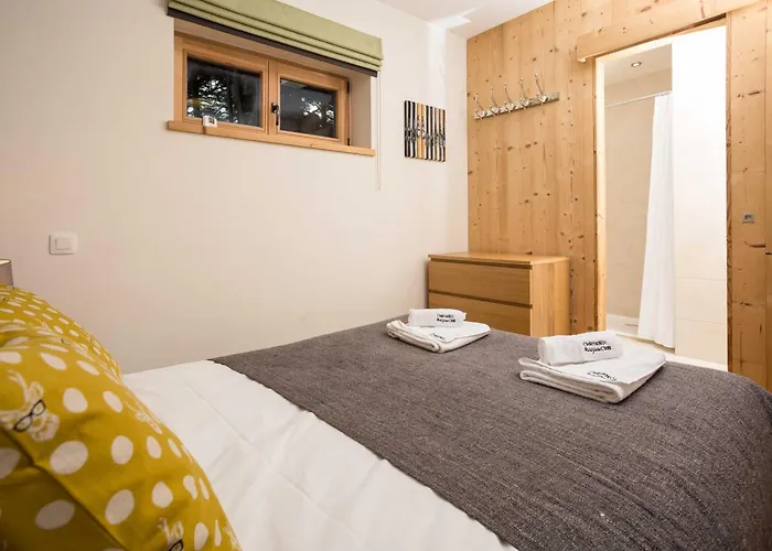 샬레 Union - Year *